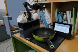 조리 로봇 팔.jpg